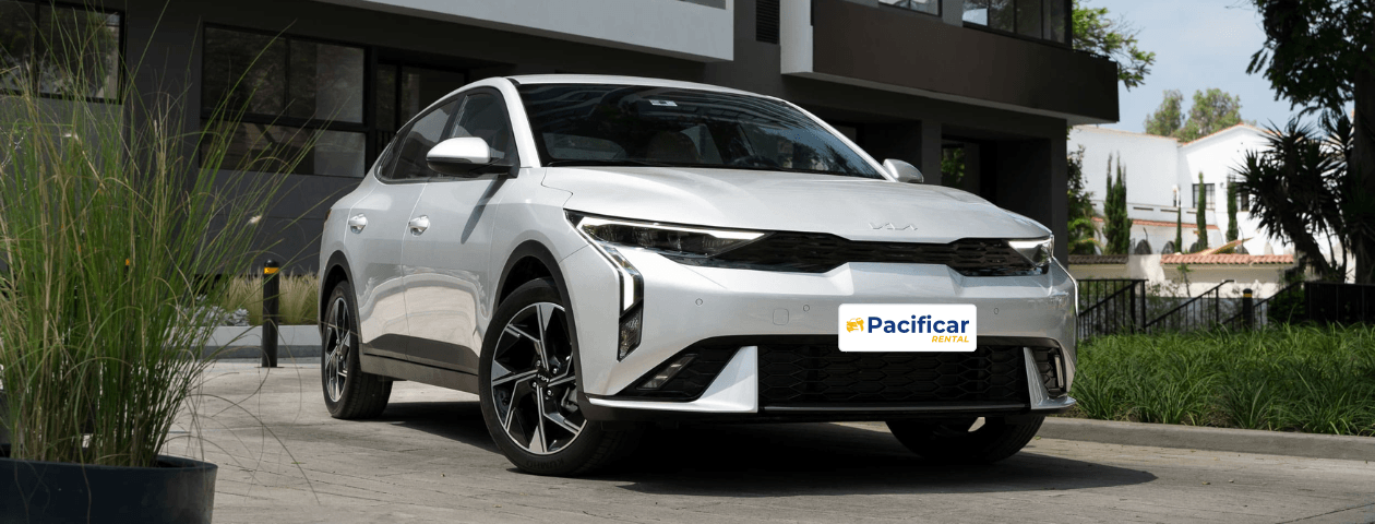 Kia K3 automático